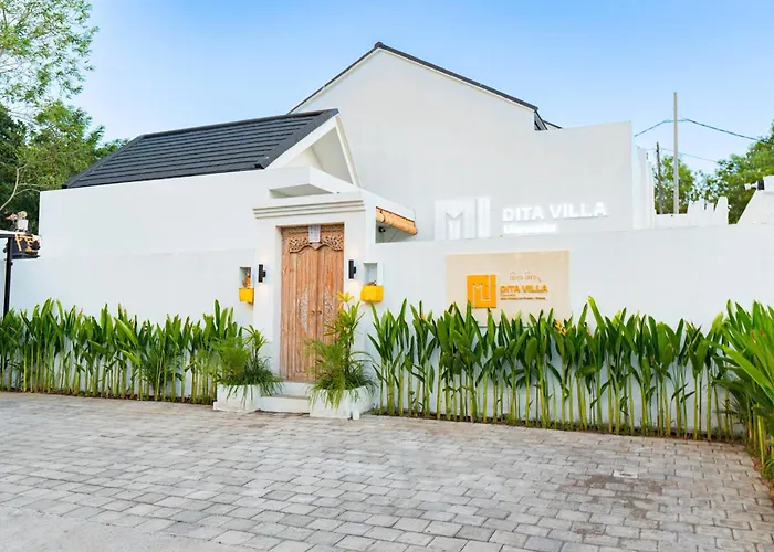 Dita Villa *
